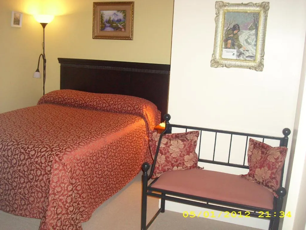 Villa Maria Country Inn Acheson 3*,  Canada