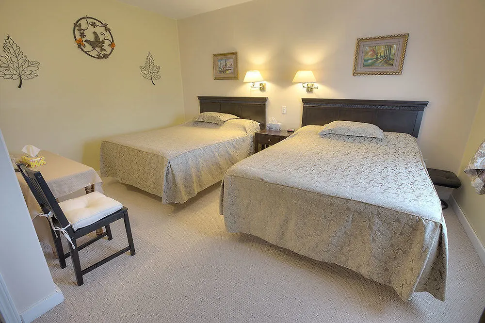Villa Maria Country Inn Acheson Bed & Breakfast