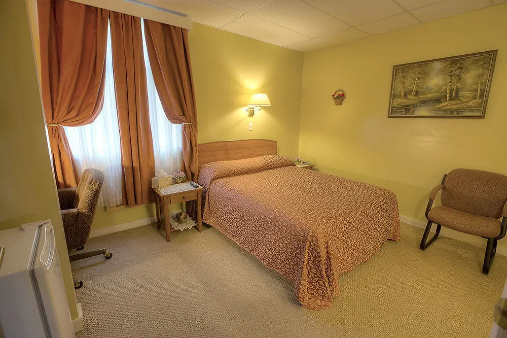 Villa Maria Country Inn Acheson 3*,  Canada